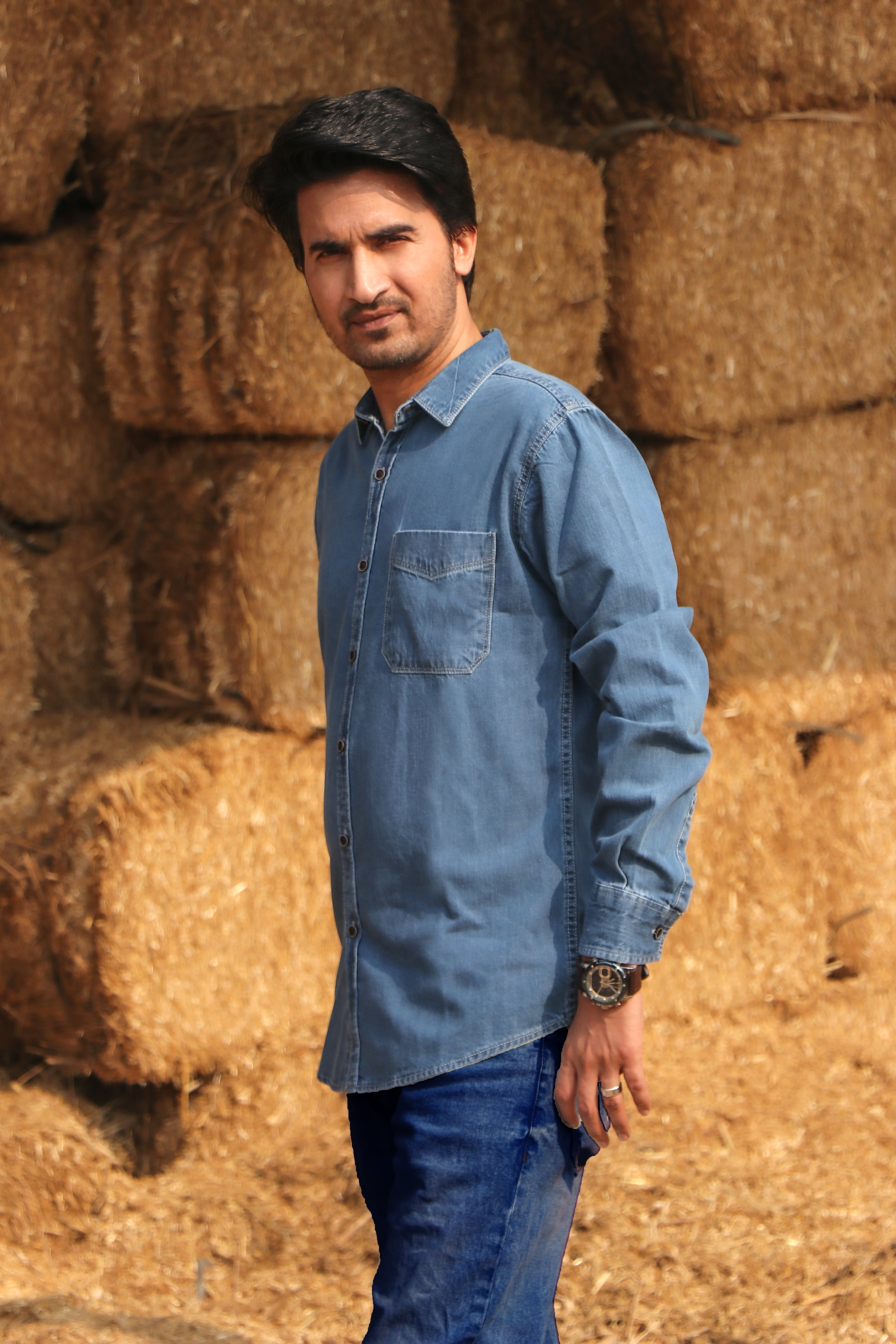 Men’s Slim Fit Denim Shirt DS-MB01