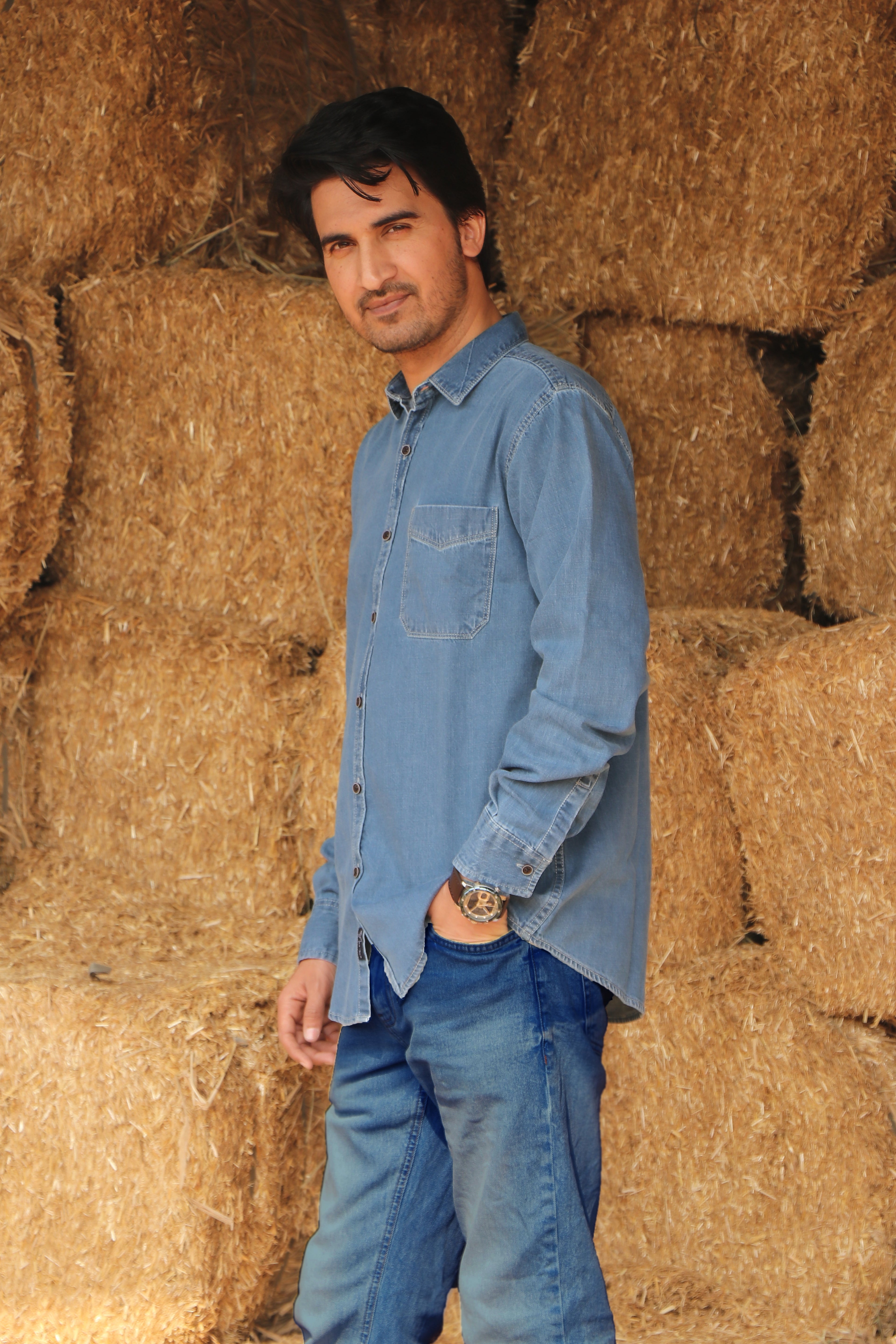 Men’s Slim Fit Denim Shirt DS-MB01